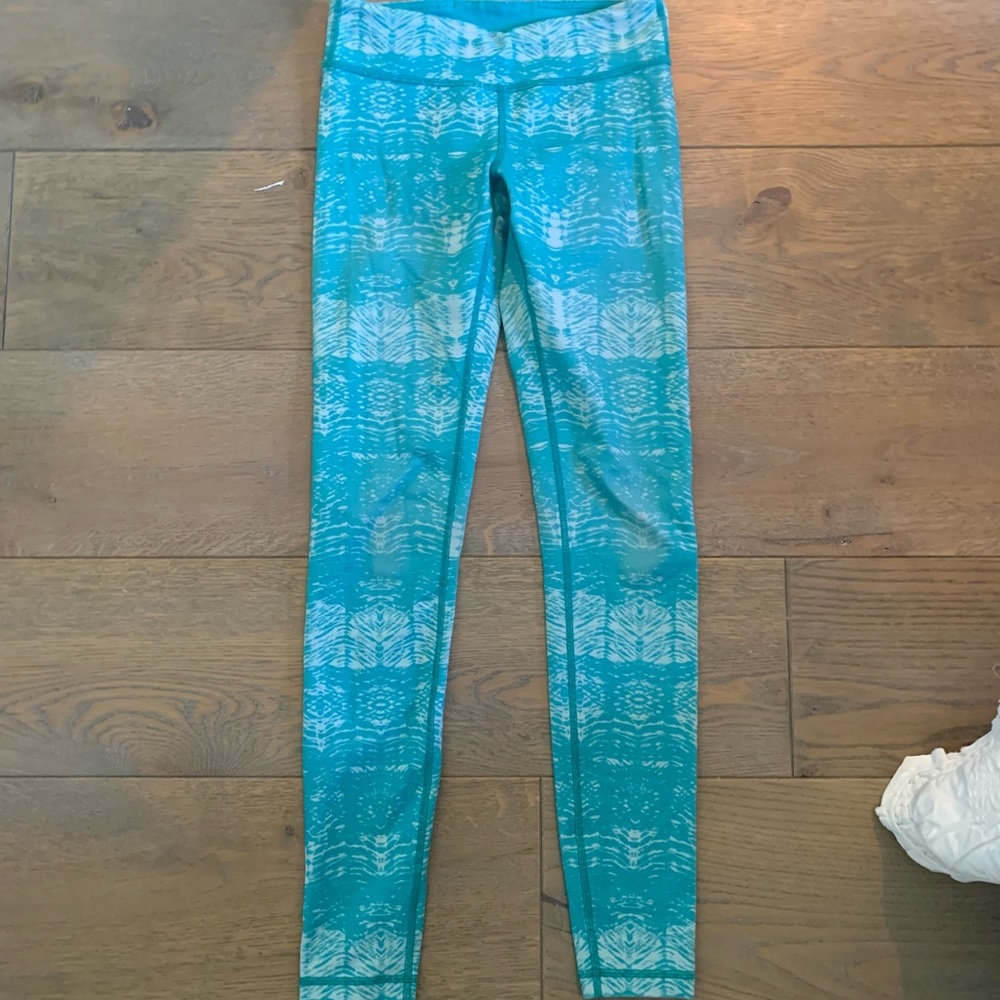 Ivivva printed leggings